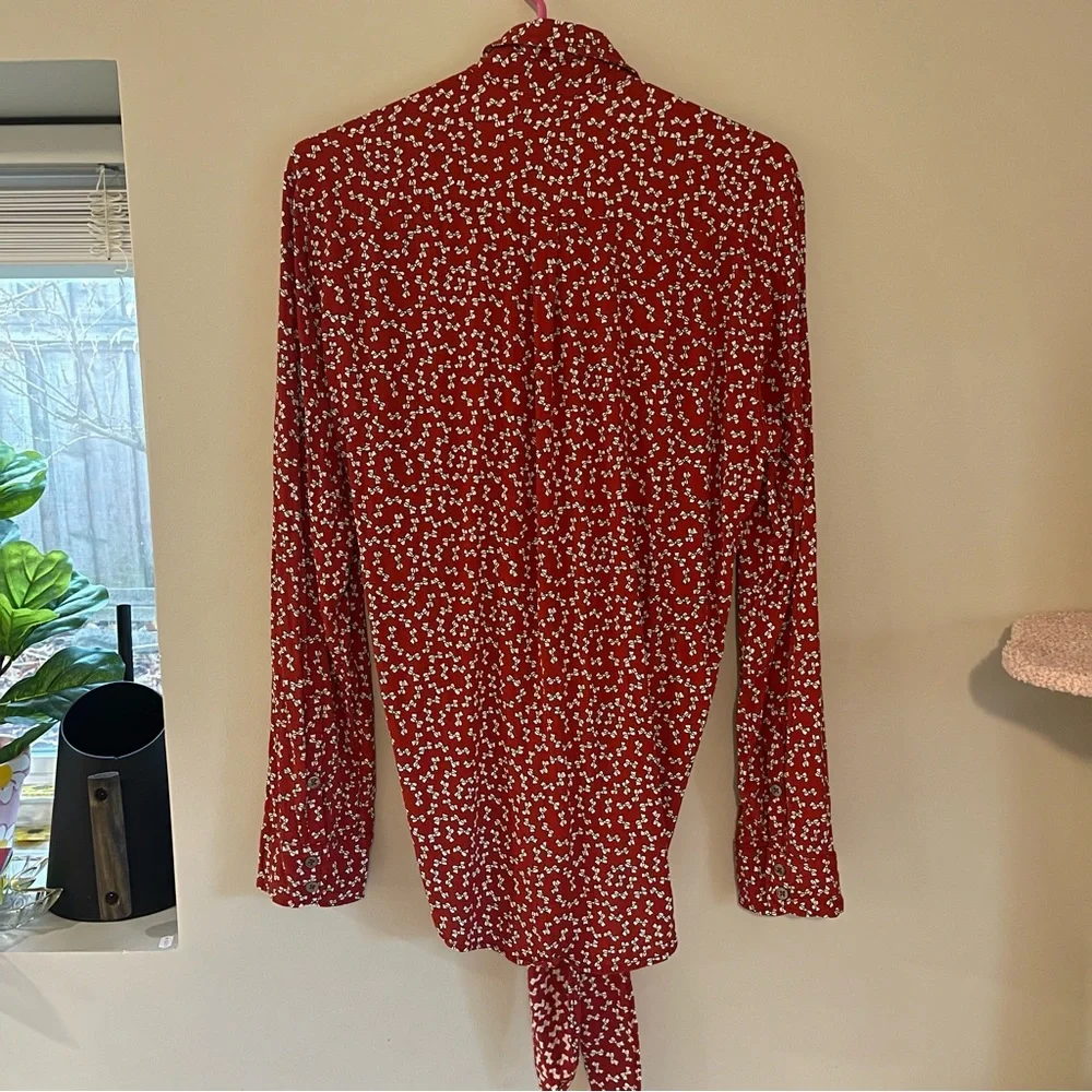 Faithfull The Brand Hosk Top in Pin‎ Up Bow Print Red - Picture 5 of 5